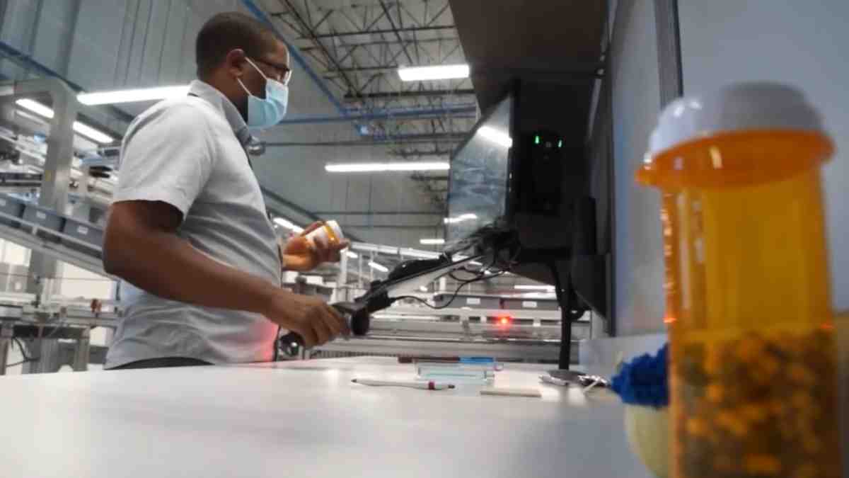 Walgreens Turns Physical Store Space Into an Online Delivery Hub